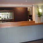 东里尔基里亚德酒店 - 3*