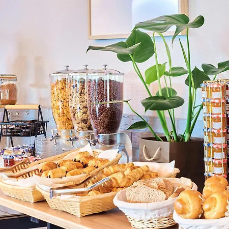 Kyriad Lille Est - D'ascq 3* Вильнёв-д'Аск