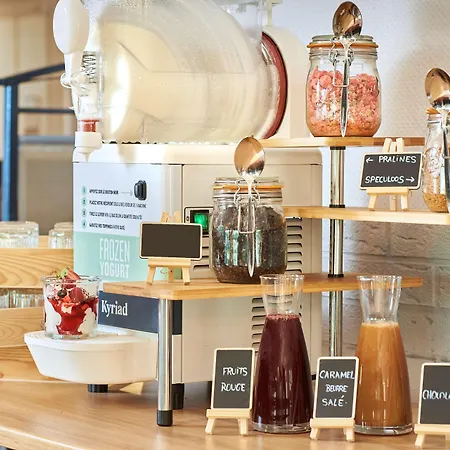 Kyriad Lille Est - D'ascq Отель Вильнёв-д'Аск