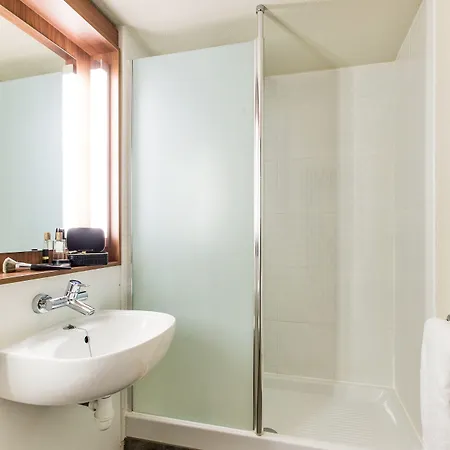 Kyriad Lille Est - D'ascq Вильнёв-д'Аск