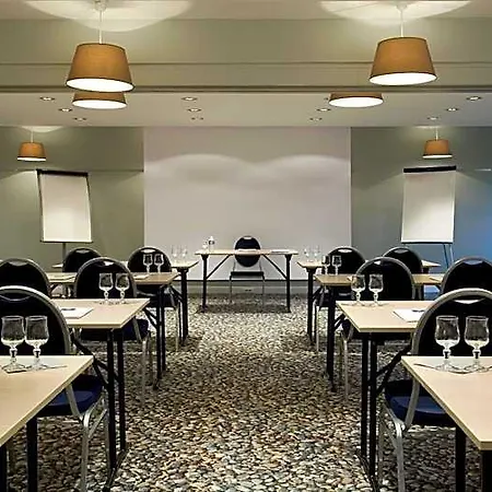 Kyriad Lille Est - D'ascq Hotel
