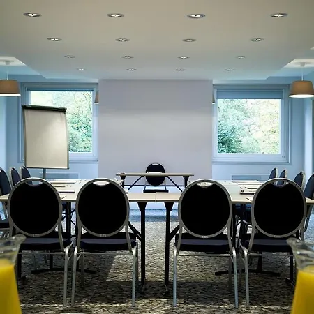 Kyriad Lille Est - D'ascq Hotel 3*