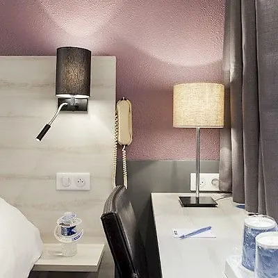 Kyriad Lille Est - D'ascq Отель